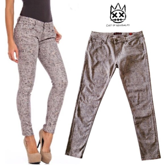 COI Teaser Skinny Rose Snake Print with Shiny Metallic Gold Accents Size 30 - Picture 1 of 16